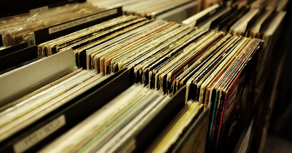 Old Music Is Eating the Charts: Inside the 73% Catalog Takeover
